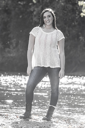 Linzy Lorence Senior Images 10-7-2013-4005