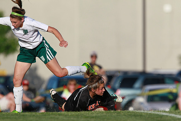 Boylan Girls Varisty Soccer vs Dekalb Sectional Final 5-30-2104-0668