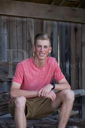 Bramdon Ancona  Senior Images 4-17-2016-0174