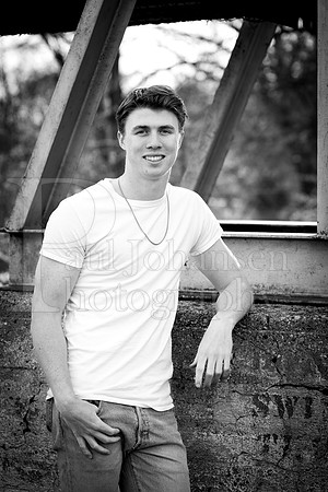 Nolan Brauns Senior Images 5-4-2022-0195