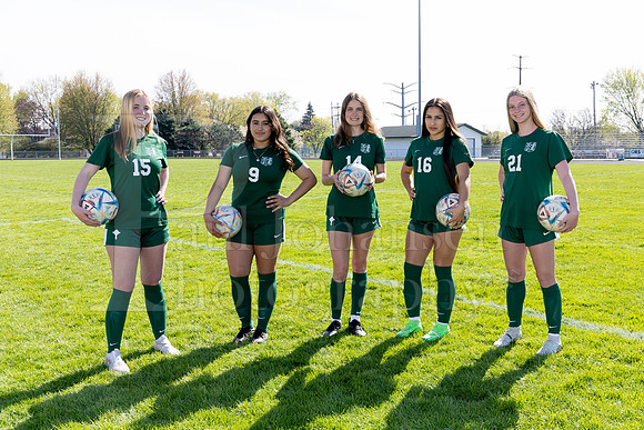 Boylan Varsity Girls Soccer Team and Senior Shoot 4-25-2024-0061