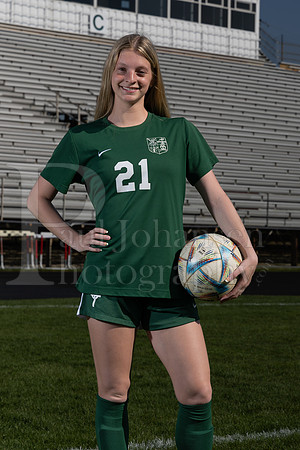 Boylan Varsity Girls Soccer Team and Senior Shoot 4-25-2024-0124
