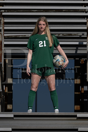 Boylan Varsity Girls Soccer Team and Senior Shoot 4-25-2024-0190