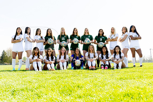Boylan Varsity Girls Soccer Team and Senior Shoot 4-25-2024-0022