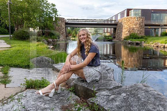 Emma Joiner Senior Images 7-25-2022-0417