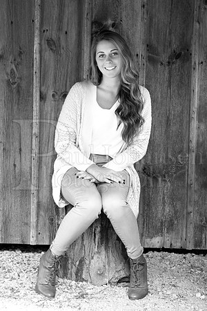 Anna Sharp Senior Images 10-12-2015-10108