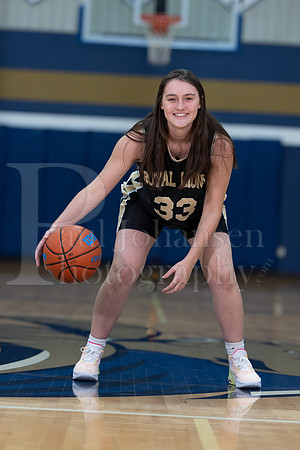 RC Basketball Seniors Banner Shoot 12-2-2021-0099