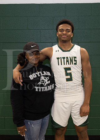 Boylan Boys Varsity Basketball vs Harlem 2-15-2023-0019