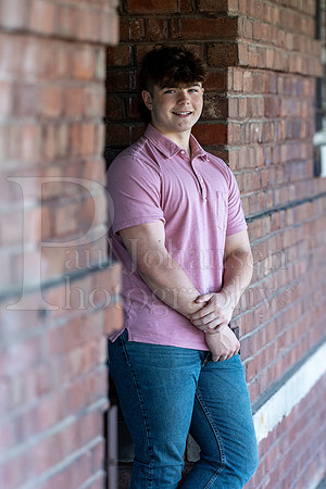 Jayden Vecchione Senior Images 5-3-2024-0214