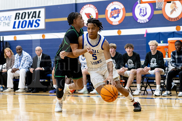 Rockford Christian Boys Varsity Basketball vs Rock Falls 2-7-2025-1099
