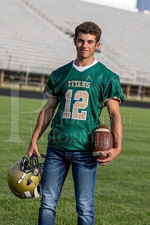 Nick Davenport Senior Images 8-4-2022-0008
