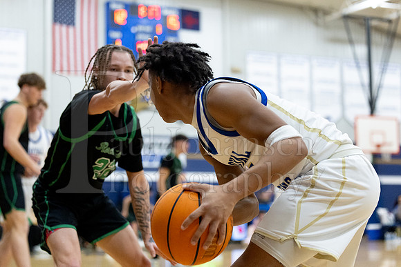 Rockford Christian Boys Varsity Basketball vs Rock Falls 2-7-2025-0557