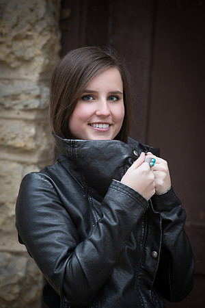 Hannah Klint Senior Images 3-21-2014-4716_Pe