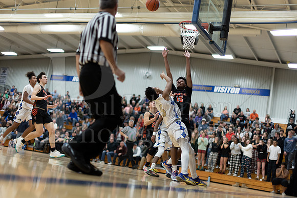 Rockford Christian Boys Varsity Basketball vs Winnebago 12-3-2022-0489