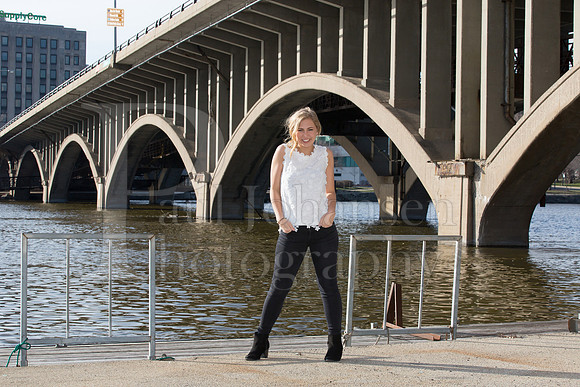 Annie Cyrs Senior Images 4-24-2018-0246