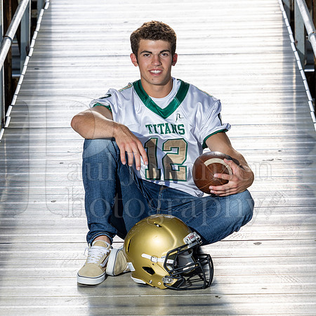 Nick Davenport Senior Images 8-4-2022-0112