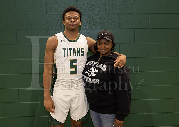 Boylan Boys Varsity Basketball vs Harlem 2-15-2023-0023