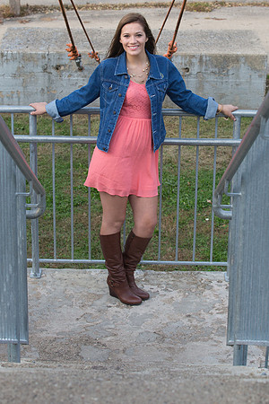 Cassie Bertl Senior Images 10-1-2014-6033