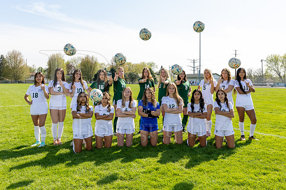 Boylan Varsity Girls Soccer Team and Senior Shoot 4-25-2024-0057