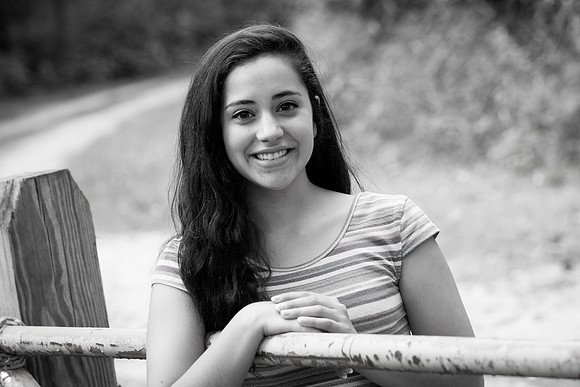 Emily Bergez Senior Images 8-10-2014-0467