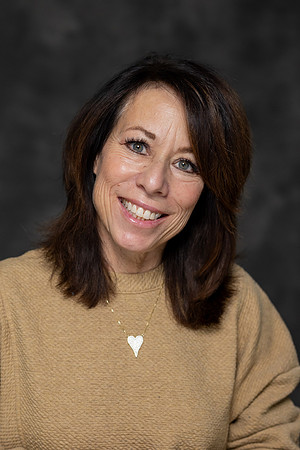 Tracy Krahmer Portraits 11-15-2024-0773