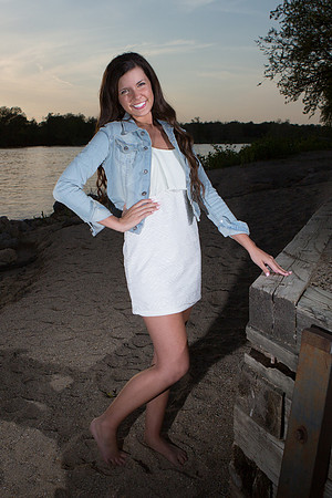 Alyssa Evett Senior Images 5-18-2014-4160
