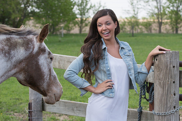 Alyssa Evett Senior Images 5-18-2014-3898