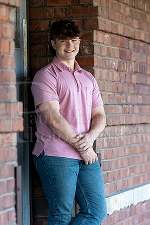 Jayden Vecchione Senior Images 5-3-2024-0223