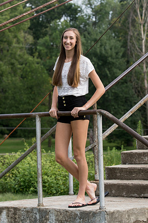 Margaret Horihan Senior Images 8-31-2013-0745