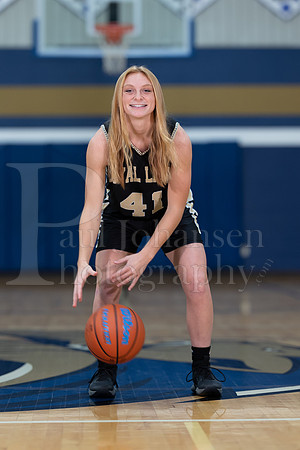 RC Basketball Seniors Banner Shoot 12-2-2021-0151