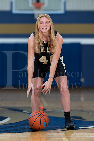 RC Basketball Seniors Banner Shoot 12-2-2021-0160