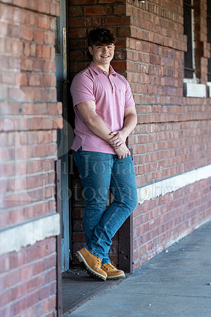 Jayden Vecchione Senior Images 5-3-2024-0226
