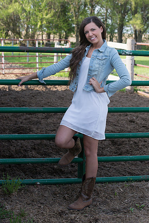 Alyssa Evett Senior Images 5-18-2014-3957