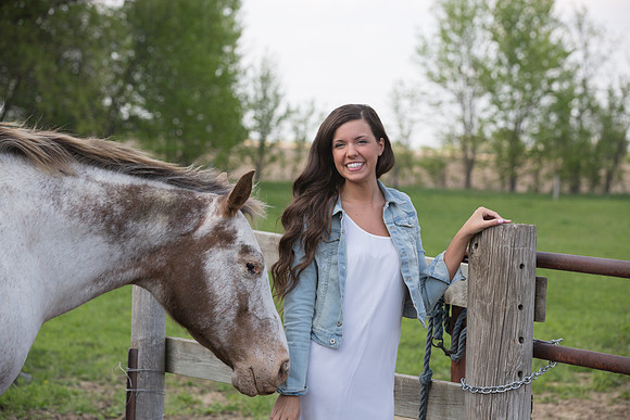 Alyssa Evett Senior Images 5-18-2014-3907