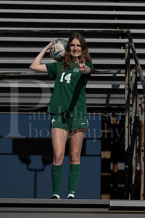Boylan Varsity Girls Soccer Team and Senior Shoot 4-25-2024-0310