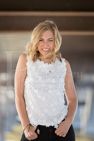 Annie Cyrs Senior Images 4-24-2018-0209