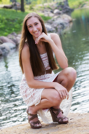 Margaret Horihan Senior Images 8-31-2013-0716_PE1