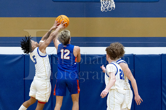 Rockford Christian Boys Varsity Basketball vs Geona Kingston 2-26-2025-1107