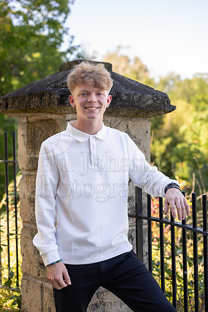Ryder McCauley Senior Images 9-21-2024-1709