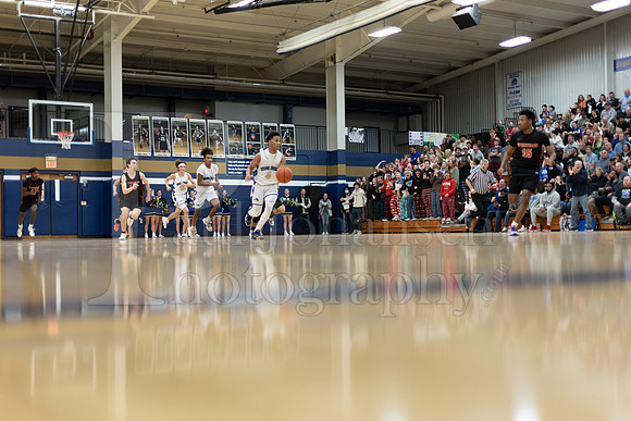 Rockford Christian Boys Varsity Basketball vs Winnebago 12-3-2022-0480