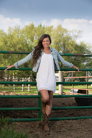 Alyssa Evett Senior Images 5-18-2014-3963