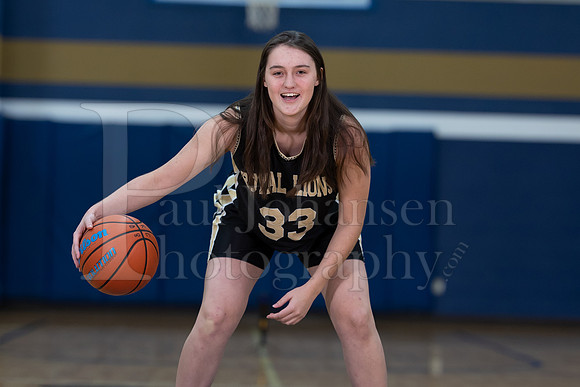 RC Basketball Seniors Banner Shoot 12-2-2021-0093