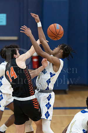 Rockford Christian Boys Varsity Basketball vs Winnebago 12-3-2022-0665