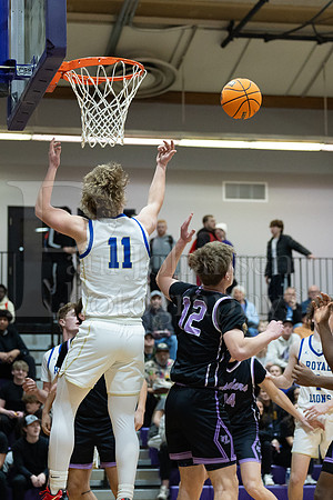 Rockford Christian Boys Varsity Basketball vs Lutheran 1-29-2025-0403