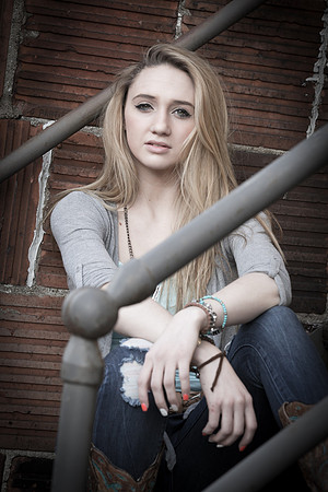 Shannon Garthwaite Senior Images 3-16-2015-0341-2