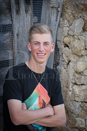 Bramdon Ancona  Senior Images 4-17-2016-0241