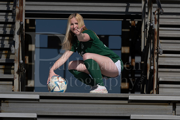 Boylan Varsity Girls Soccer Team and Senior Shoot 4-25-2024-0288
