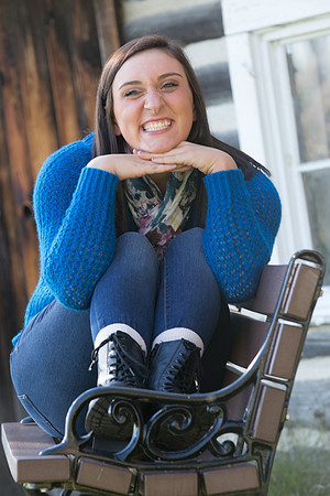 Linzy Lorence Senior Images 10-7-2013-4044