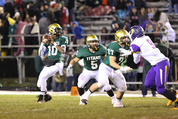 Boylan Varsity Football vs Belvidere 10-25-2013-8348