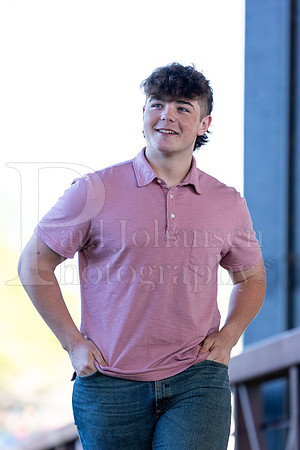 Jayden Vecchione Senior Images 5-3-2024-0187